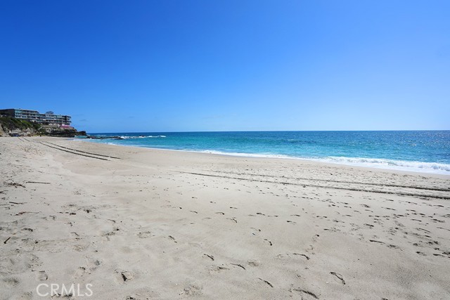 31423 South Coast Hwy, Laguna Beach CA: https://media.crmls.org/medias/ea05dd75-4b96-4fed-97ca-96accdc6489c.jpg
