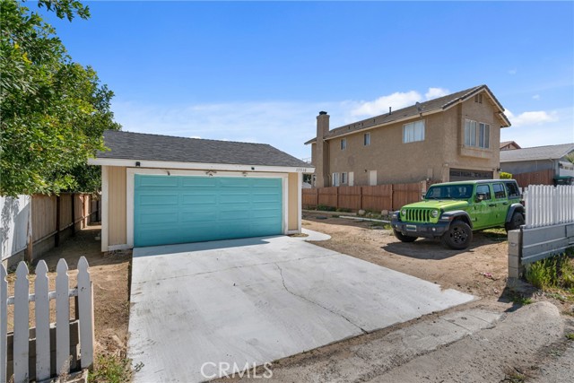 Detail Gallery Image 2 of 36 For 15510 Rose, Lake Elsinore,  CA 92530 - 3 Beds | 2 Baths