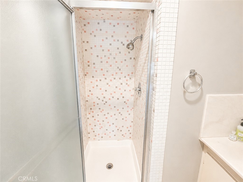 https://media.crmls.org/medias/ea0672e8-d0ad-46b4-b6d5-9993225a6d97.jpg?preset=X-Large