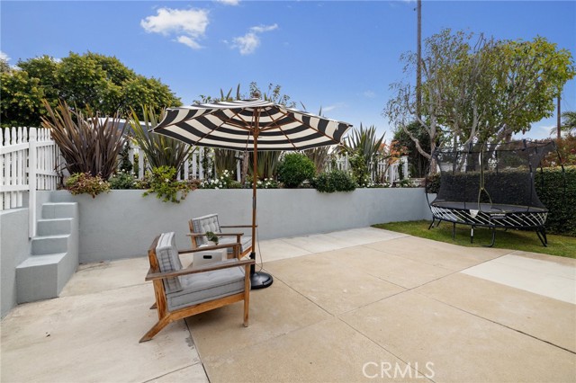 2825 Valley Drive, Manhattan Beach, California 90266, 4 Bedrooms Bedrooms, ,2 BathroomsBathrooms,Residential,Sold,Valley,SB21214274