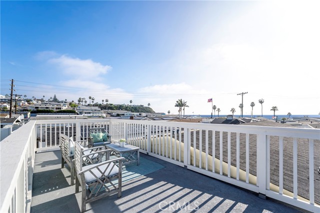 114 Shell Drive, San Clemente CA: https://media.crmls.org/medias/ea069ff1-03f0-45cf-a63c-86f477e02756.jpg