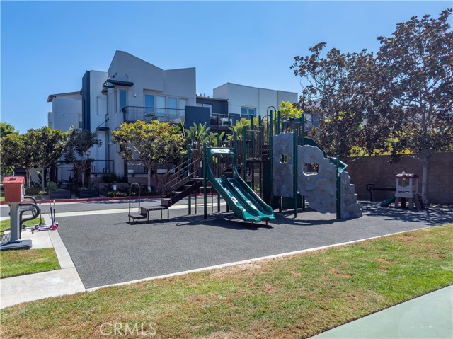 Detail Gallery Image 47 of 57 For 5506 W 149th Pl #10,  Hawthorne,  CA 90250 - 2 Beds | 2 Baths