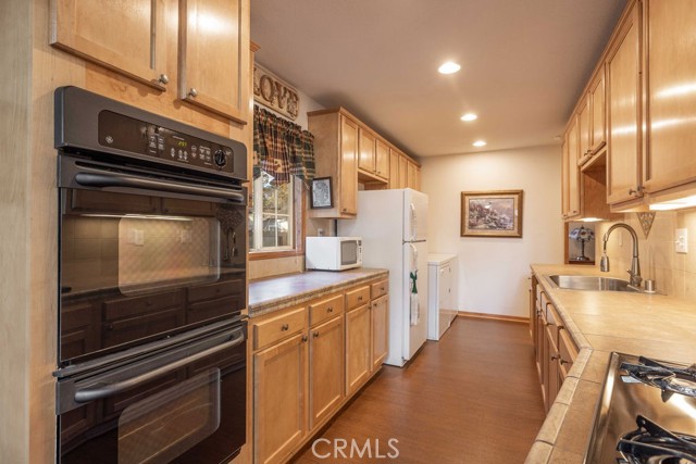 Detail Gallery Image 9 of 29 For 817 E Barker, Big Bear City,  CA 92314 - 3 Beds | 2 Baths