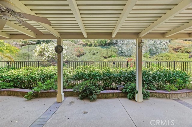 23810 Via Barletta, Murrieta CA: https://media.crmls.org/medias/ea09266c-ca45-4fae-bcd6-1aa5d7f075db.jpg