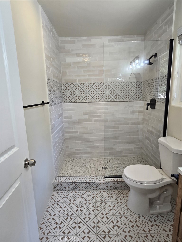 https://media.crmls.org/medias/ea09bac0-b635-464d-b768-f5ce0abaabd7.jpg?preset=X-Large