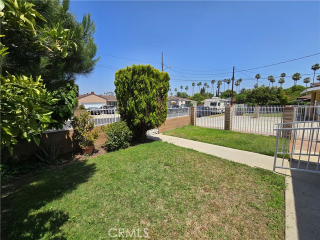 Detail Gallery Image 18 of 18 For 11417 Amboy Ave, San Fernando,  CA 91340 - 3 Beds | 1 Baths