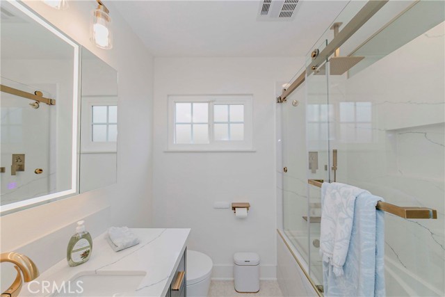 10252 Lorraine Lane, Cypress CA: https://media.crmls.org/medias/ea0bb8af-a8c5-4856-b939-c96b3d26f2e2.jpg