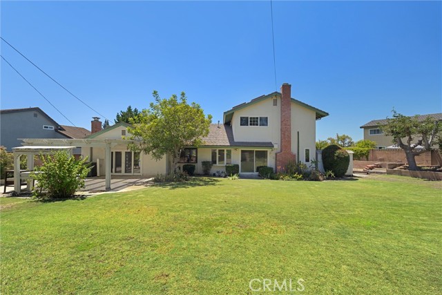 152 Ventana Court, Thousand Oaks CA: https://media.crmls.org/medias/ea0bfddd-2cf4-4f91-ac12-2472953dec66.jpg