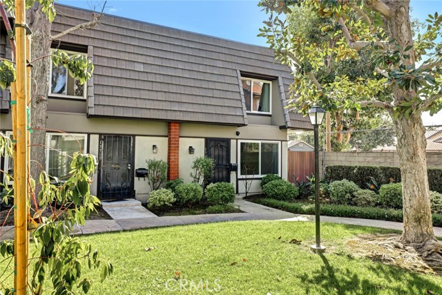 Detail Gallery Image 29 of 31 For 17715 Regency, Bellflower,  CA 90706 - 2 Beds | 2 Baths