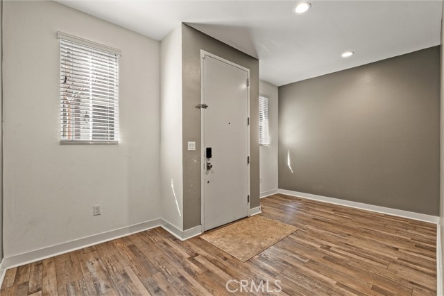 Detail Gallery Image 5 of 31 For 7679 Sunflower, Pico Rivera,  CA 90660 - 3 Beds | 3 Baths