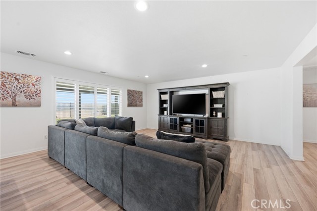 Image 8 of 51 For 695 Qeweewish Avenue