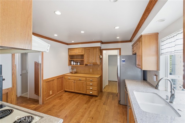 Detail Gallery Image 9 of 28 For 600 N Pepper Tree Dr, Brea,  CA 92821 - 5 Beds | 2/1 Baths