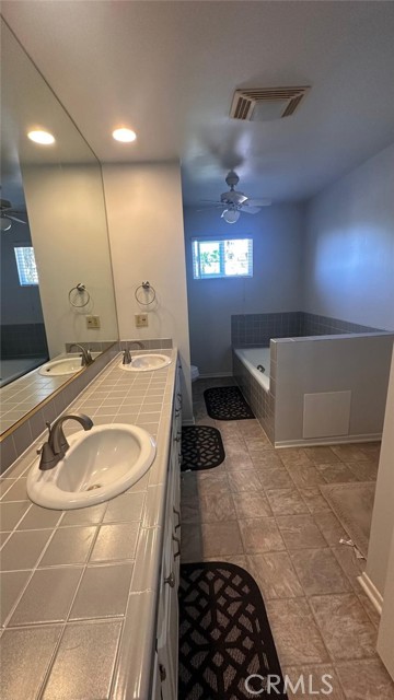 1125 Churchs Court, Burbank CA: https://media.crmls.org/medias/ea10f369-5377-49b1-aebc-fe416ae5a465.jpg