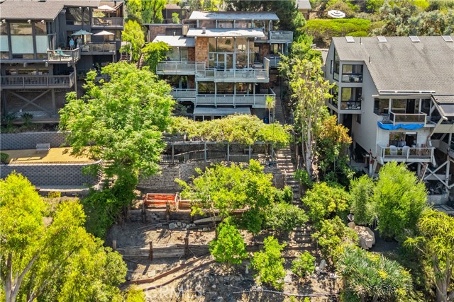 1505 Morningside Drive, Laguna Beach CA: https://media.crmls.org/medias/ea1357d2-a980-472c-815b-1c4718459106.jpg