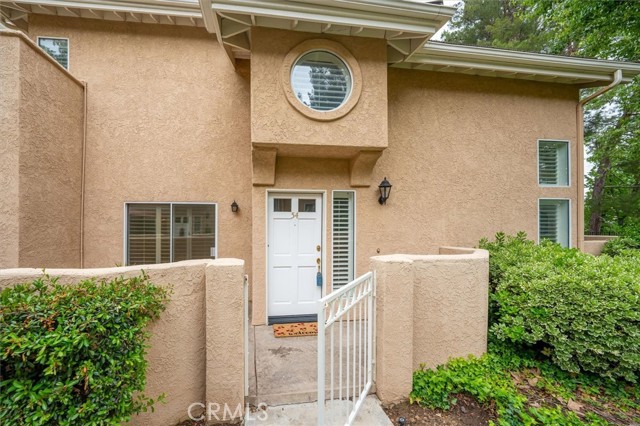 Detail Gallery Image 2 of 28 For 24009 Arroyo Park Dr #54,  Valencia,  CA 91355 - 2 Beds | 2/1 Baths