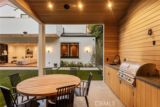 Detail Gallery Image 35 of 41 For 4930 Edgerton Ave, Encino,  CA 91436 - 5 Beds | 5/1 Baths