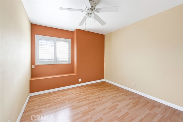 Image 14 of 17 For 970 Norwood Street