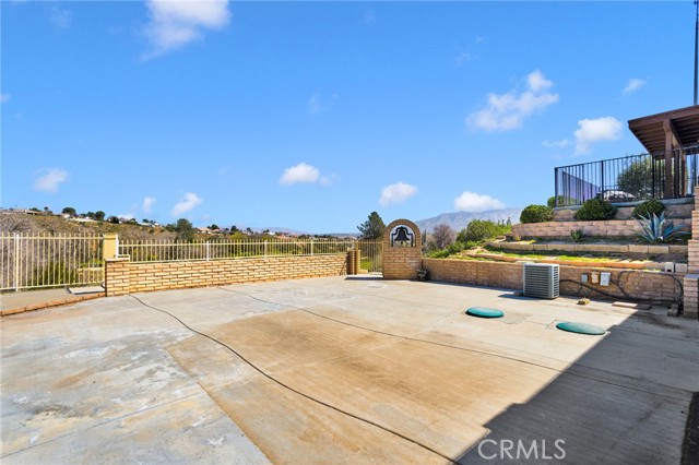 Detail Gallery Image 43 of 58 For 18186 Bangor, Hesperia,  CA 92345 - 4 Beds | 3 Baths