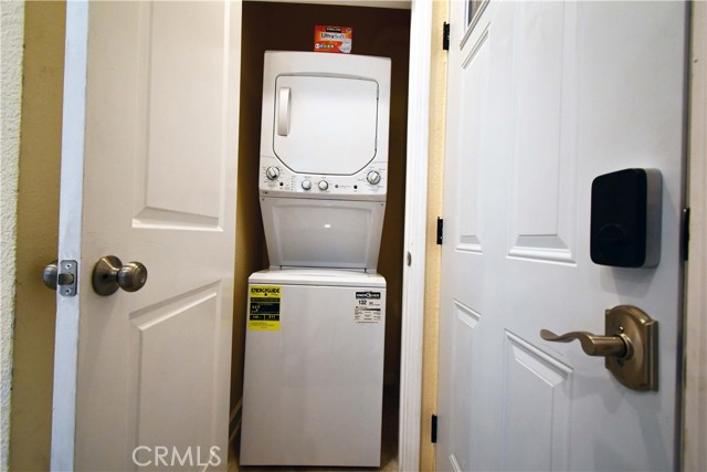 Detail Gallery Image 42 of 42 For 6508 Moorcroft Ave, Woodland Hills,  CA 91303 - 5 Beds | 3/1 Baths