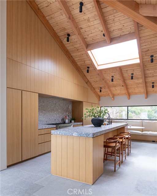 Detail Gallery Image 4 of 46 For 5941 Trancas Canyon Rd, Malibu,  CA 90265 - 7 Beds | 7/2 Baths