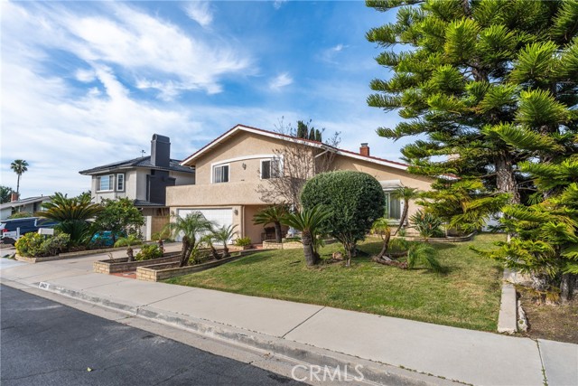 Detail Gallery Image 2 of 45 For 24621 Artemia, Mission Viejo,  CA 92691 - 4 Beds | 3 Baths