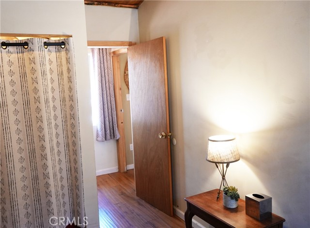 Detail Gallery Image 11 of 19 For 657 Moreno Ln, Sugarloaf,  CA 92386 - 2 Beds | 1 Baths