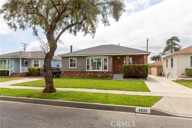 Detail Gallery Image 1 of 49 For 4533 Ladoga Ave., Lakewood,  CA 907013 - 3 Beds | 1 Baths