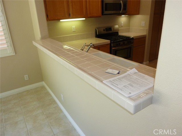 Detail Gallery Image 10 of 46 For 141 Trofello Ln, Aliso Viejo,  CA 92656 - 2 Beds | 2/1 Baths