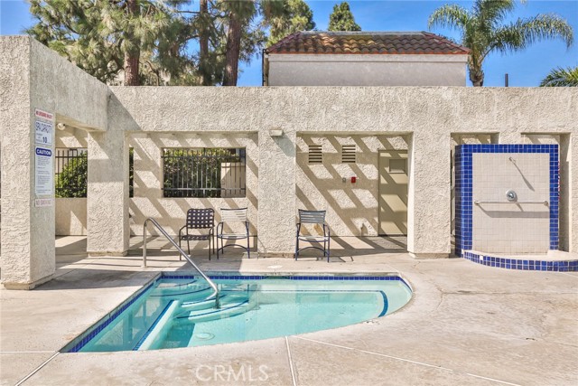 5031 Dorado Dr, Huntington Beach CA: https://media.crmls.org/medias/ea181bb3-30b5-4706-b4aa-10ab29a5ab72.jpg