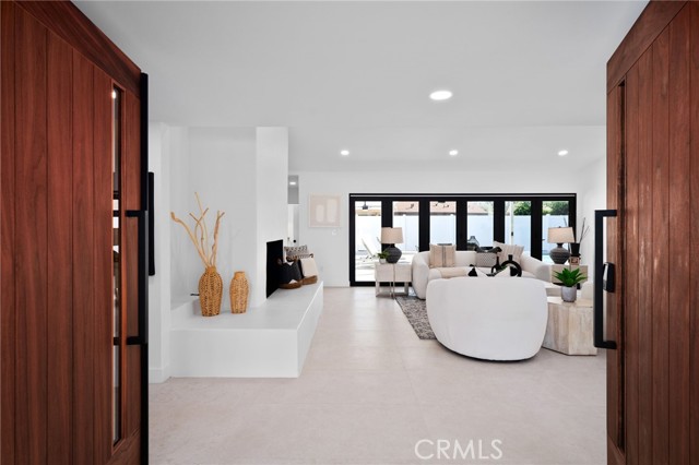 1975 E Mark Leslie, Palm Springs, CA 92264