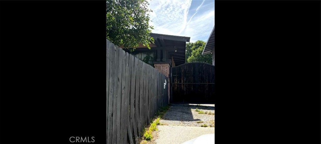 Duplex at 2510 Crenshaw Boulevard