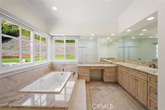 Detail Gallery Image 28 of 52 For 20171 Allentown, Woodland Hills,  CA 91364 - 3 Beds | 4 Baths