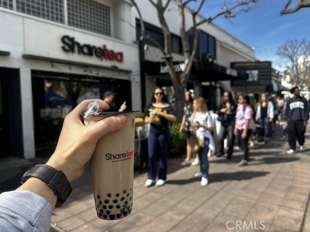 1055 Broxton Avenue, Los Angeles CA: https://media.crmls.org/medias/ea1927c9-0f29-4d66-a39a-6ad101f65535.jpg