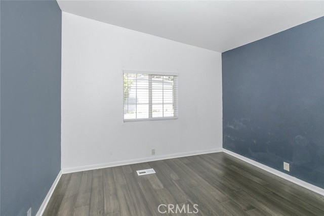 29021 Bouquet Canyon Road, Saugus CA: https://media.crmls.org/medias/ea19856b-c052-46cd-b332-50adfc79b6b9.jpg