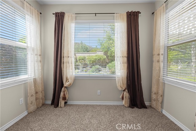 27123 Coral Bells Way, Murrieta CA: https://media.crmls.org/medias/ea1a75b6-3026-4431-a70d-deaa09d01375.jpg