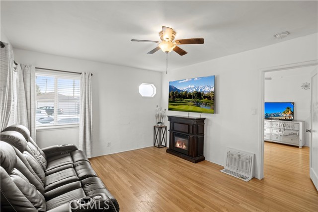 Detail Gallery Image 13 of 29 For 300 W Hillsdale, Inglewood,  CA 90302 - – Beds | – Baths