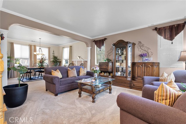 Detail Gallery Image 7 of 42 For 12282 Martinique St, Victorville,  CA 92392 - 4 Beds | 3 Baths