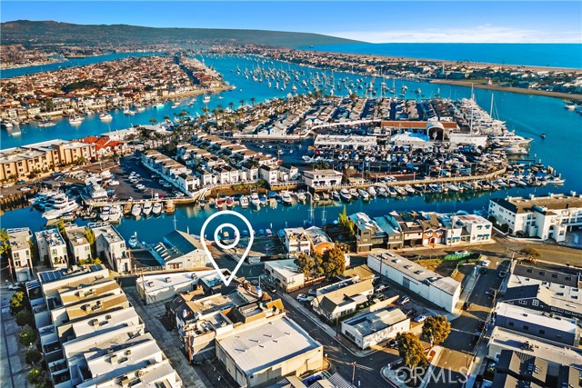 Detail Gallery Image 44 of 44 For 505 29th, Newport Beach,  CA 92663 - 4 Beds | 4 Baths