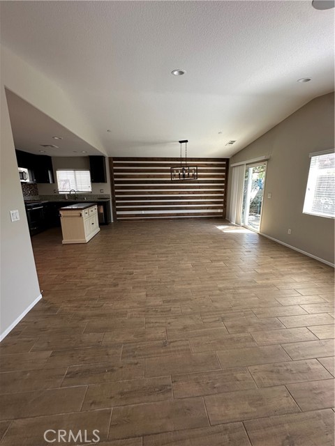 Detail Gallery Image 4 of 24 For 29334 Linden Pl, Lake Elsinore,  CA 92530 - 4 Beds | 3 Baths