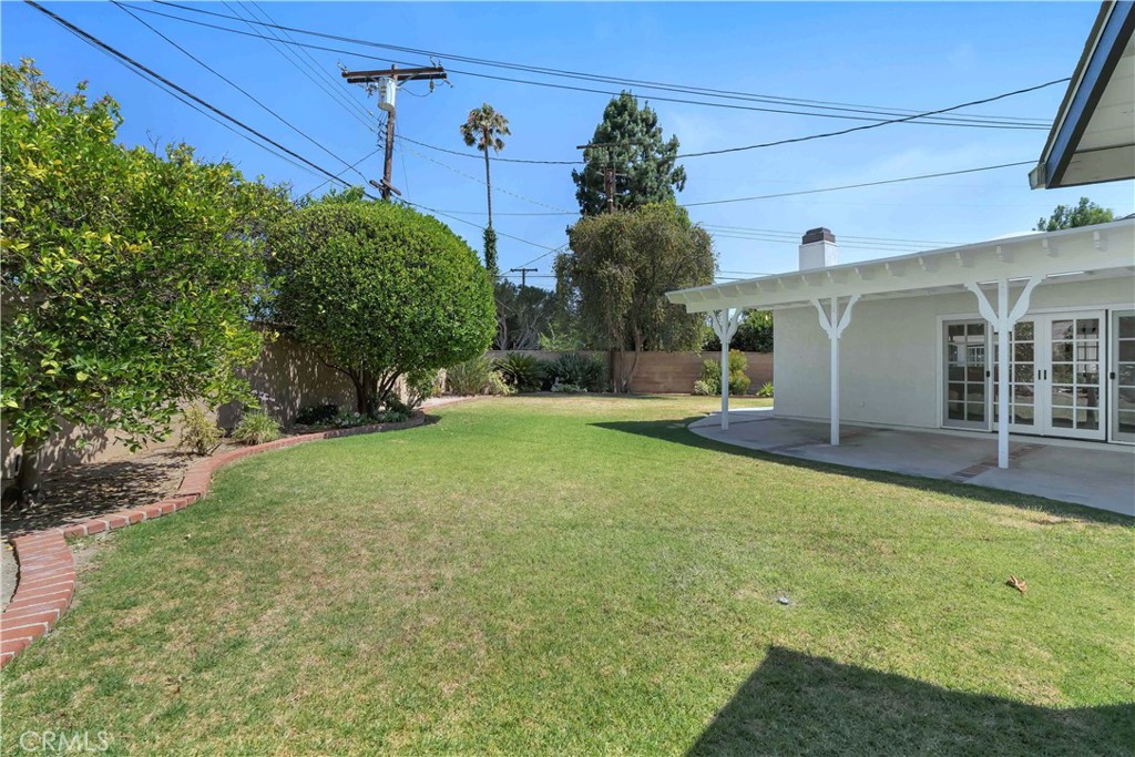 https://media.crmls.org/medias/ea1ce83e-af57-4c90-9d55-7bd1b356c97d.jpg?preset=X-Large