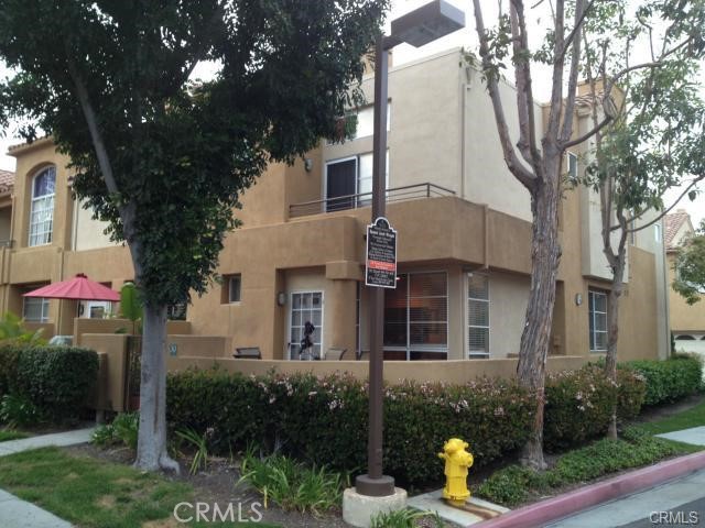 Front Image Thumbnail for CROC26058351