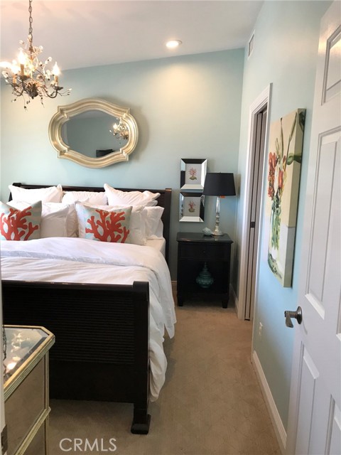 Detail Gallery Image 20 of 29 For 75 Claremont, Long Beach,  CA 90803 - 4 Beds | 4 Baths