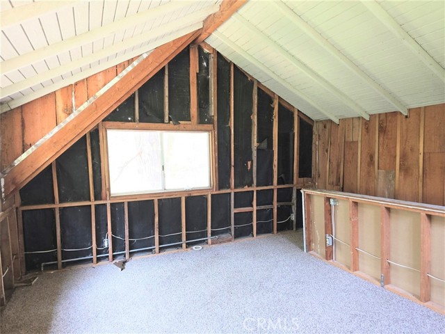 Detail Gallery Image 7 of 12 For 435 Blue Jay Canyon Rd, Blue Jay,  CA 92317 - 3 Beds | 1 Baths