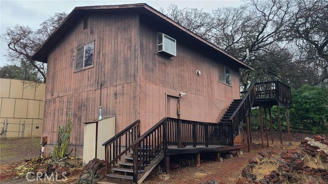 9176 Upper Lake Lucerne Road, Upper Lake CA: https://media.crmls.org/medias/ea1e0372-43e8-4df8-8bac-d1dcc6916e57.jpg