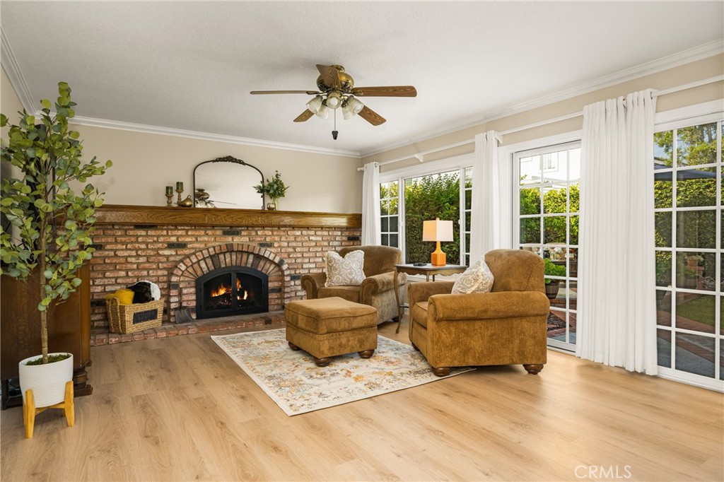 MLS #OC25253550 image #5