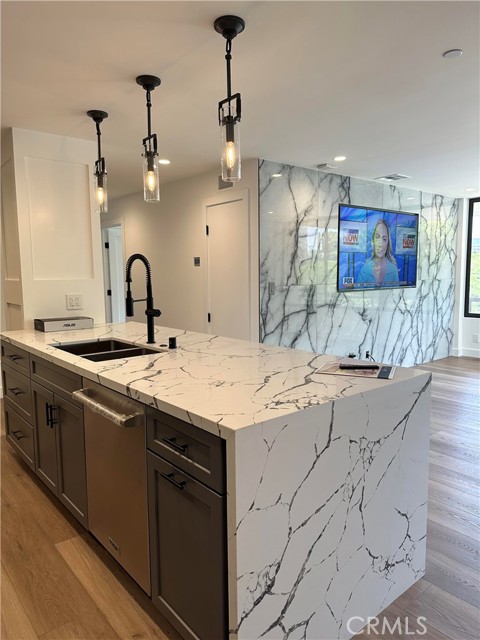 121 Hope St #334, Los Angeles, CA, 90012 121 Hope St #334, Los Angeles, CA, 90012
