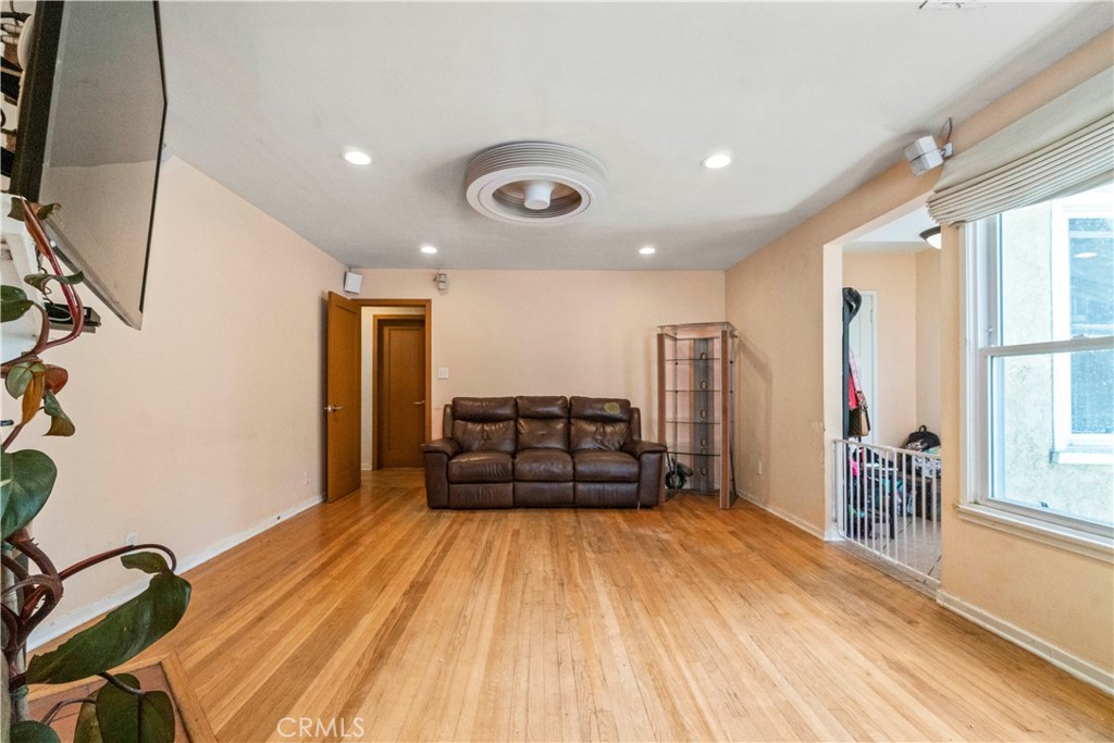 MLS #SR25061239 img 5