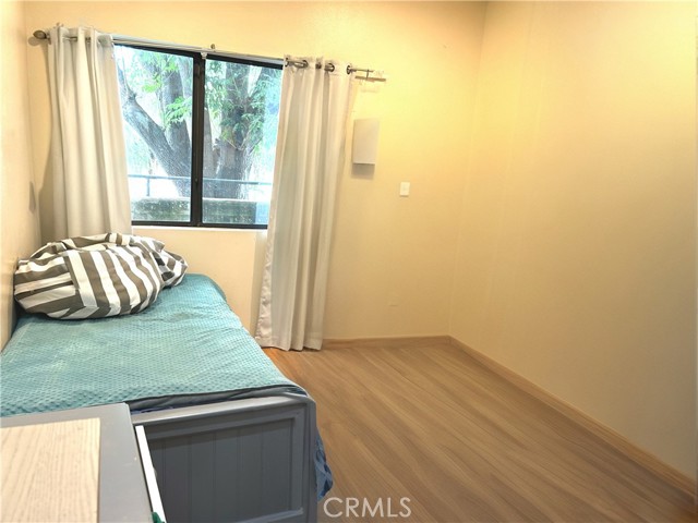 13331 Moorpark Street, Sherman Oaks CA: https://media.crmls.org/medias/ea1fa9a8-c5a2-470d-8e63-b983a68a149a.jpg