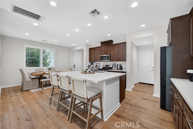 Detail Gallery Image 5 of 71 For 32664 Brunello, Temecula,  CA 92591 - 4 Beds | 3 Baths