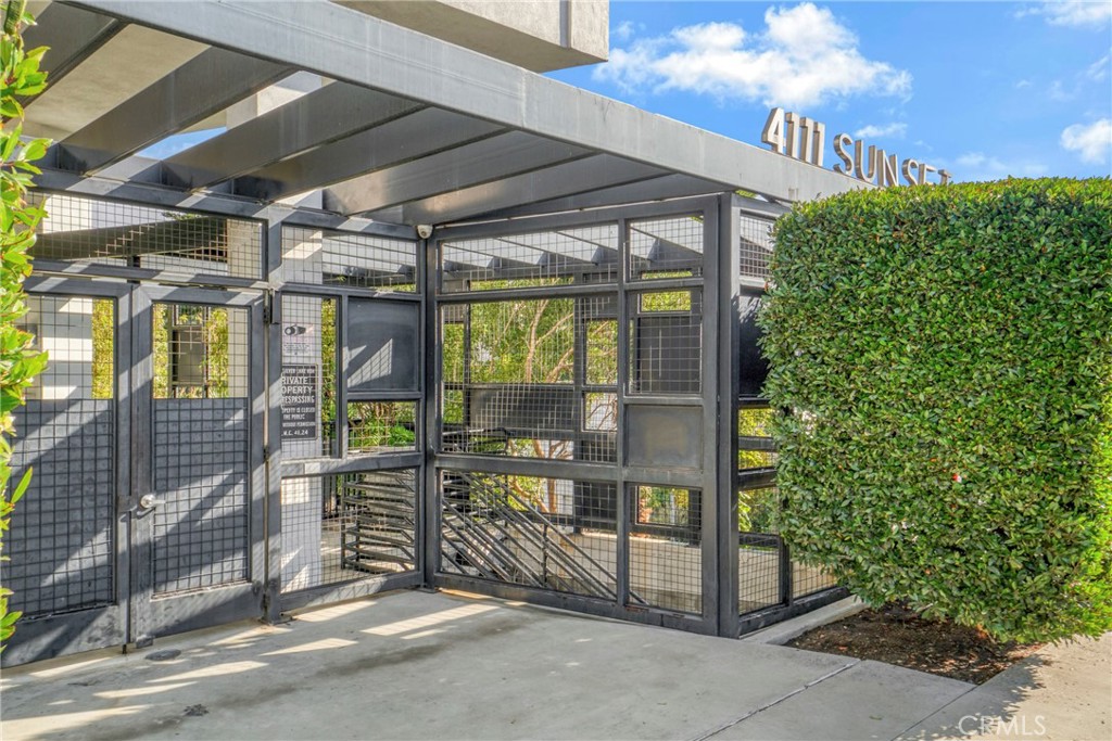 4111 W Sunset Boulevard #220
